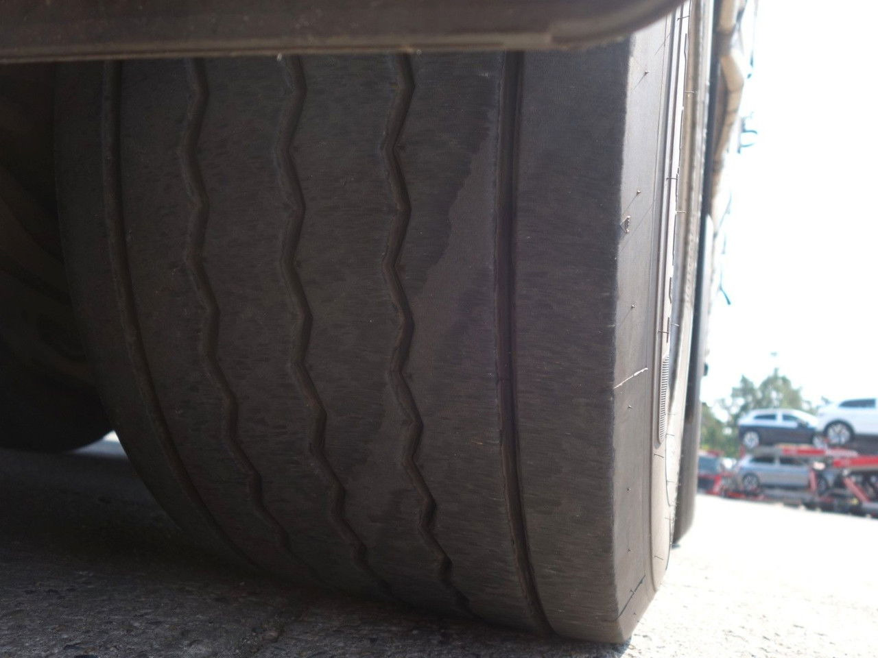 Diversen SN24 Mega, Liftachse, SAF Achsen Koegel SN24 Mega, Liftachse, SAF Achsen – Leasing Diversen SN24 Mega, Liftachse, SAF Achsen Koegel SN24 Mega, Liftachse, SAF Achsen: das Bild 13