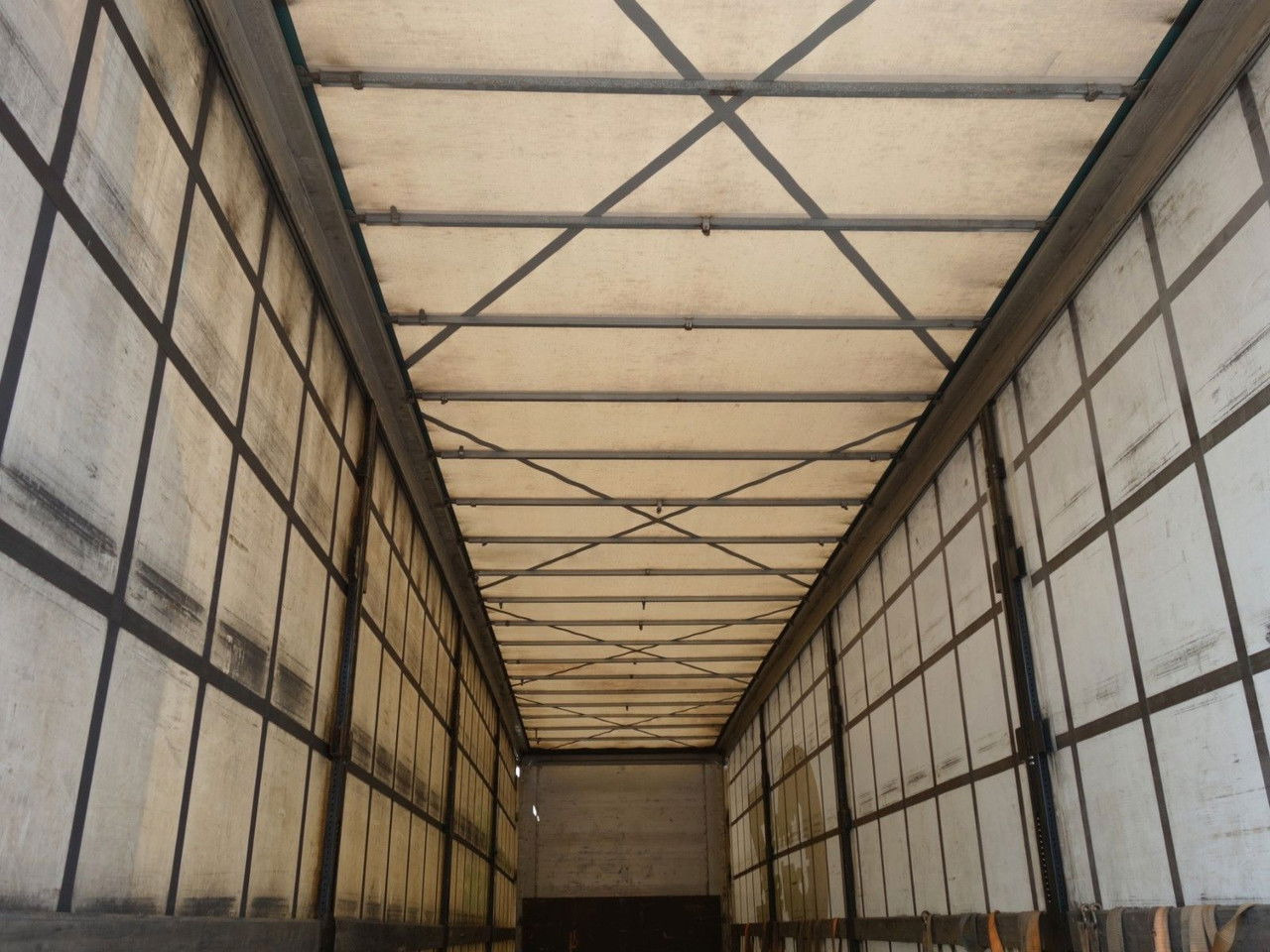 Diversen SN24 Mega, Liftachse, SAF Achsen Koegel SN24 Mega, Liftachse, SAF Achsen – Leasing Diversen SN24 Mega, Liftachse, SAF Achsen Koegel SN24 Mega, Liftachse, SAF Achsen: das Bild 8