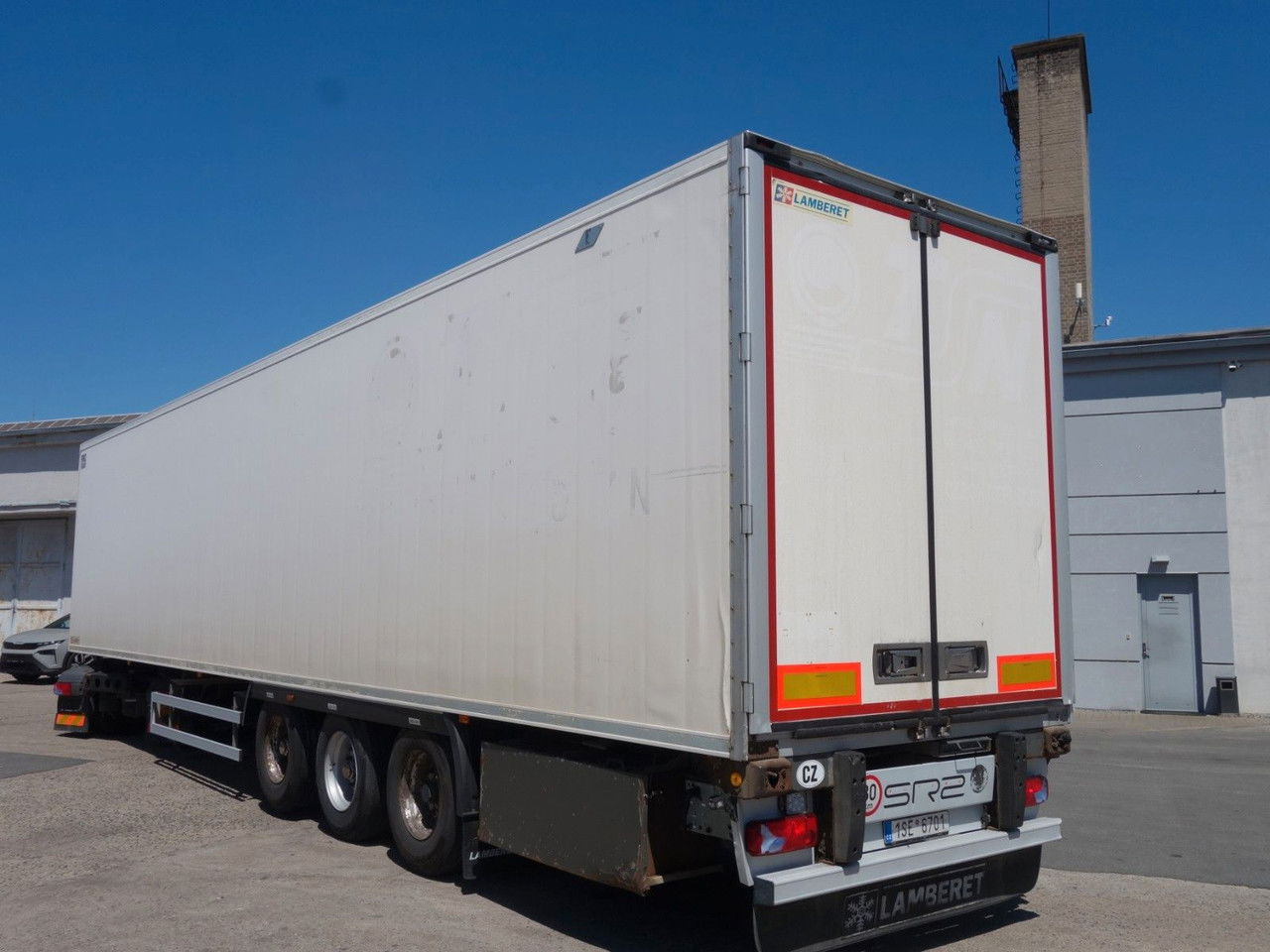 LAMBERET LVF S3 mit Carrier 1300, 2.400 BtS. - Kühlkoffer Auflieger: das Bild 5 LAMBERET LVF S3 mit Carrier 1300, 2.400 BtS. - Kühlkoffer Auflieger: das Bild 5