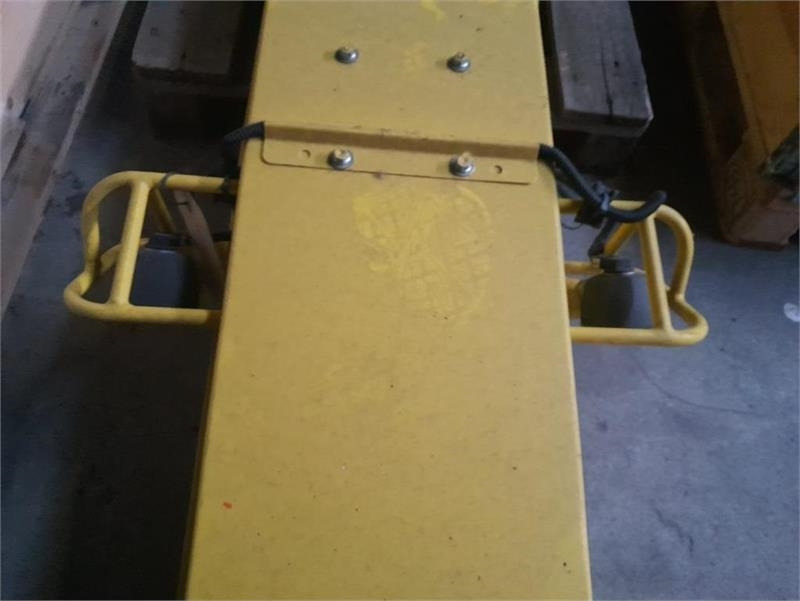 John Deere 8400 Tud - Ernteforsatz für Häcksler: das Bild 3 John Deere 8400 Tud - Ernteforsatz für Häcksler: das Bild 3