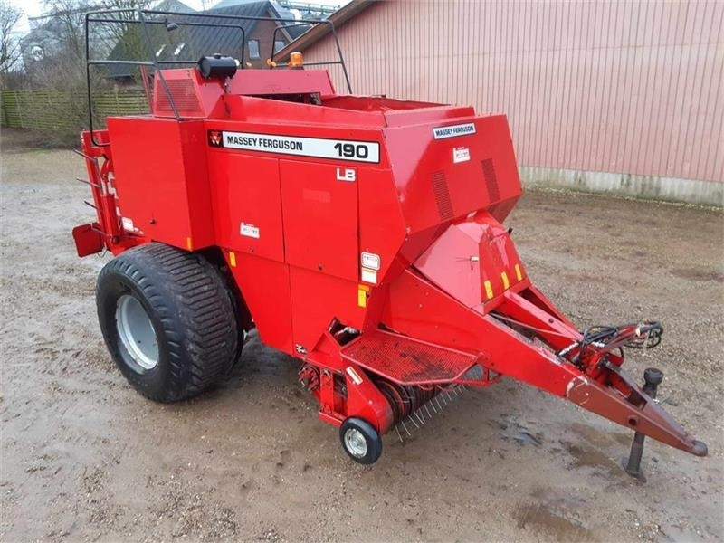 Massey Ferguson 190 - Packenpresse: das Bild 1 Massey Ferguson 190 - Packenpresse: das Bild 1