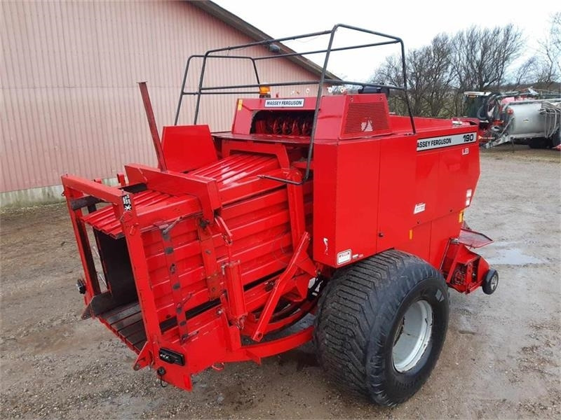 Massey Ferguson 190 - Packenpresse: das Bild 2 Massey Ferguson 190 - Packenpresse: das Bild 2
