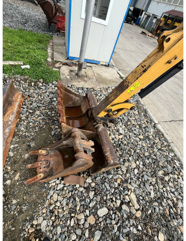 CAT 305.5E2CR - Kettenbagger: das Bild 3 CAT 305.5E2CR - Kettenbagger: das Bild 3