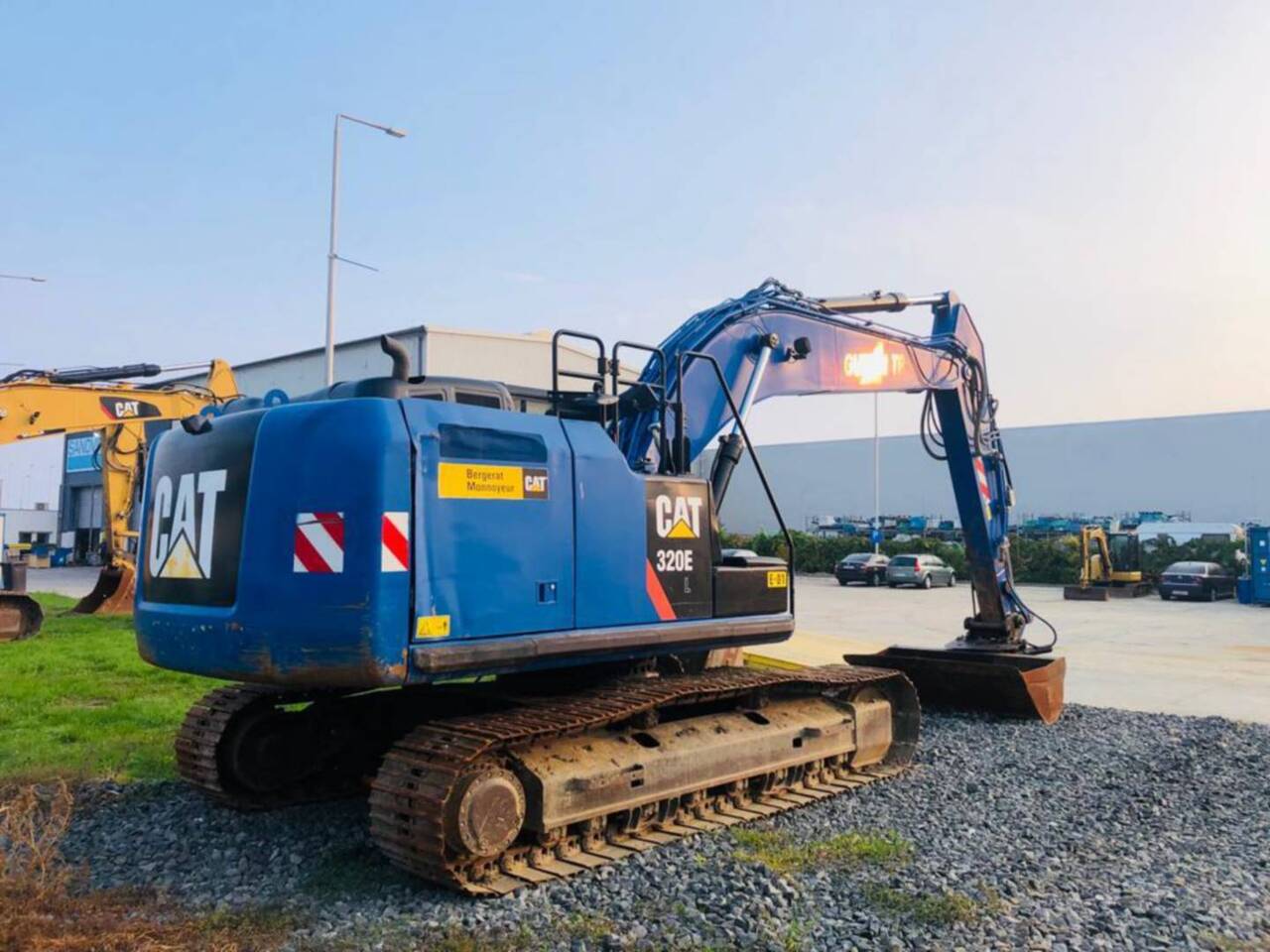 CAT 320 E LN - Kettenbagger: das Bild 3 CAT 320 E LN - Kettenbagger: das Bild 3