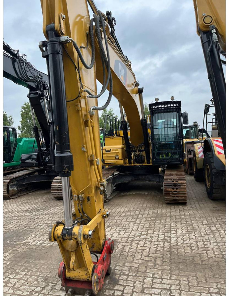 CAT 326FLN - Kettenbagger: das Bild 1 CAT 326FLN - Kettenbagger: das Bild 1
