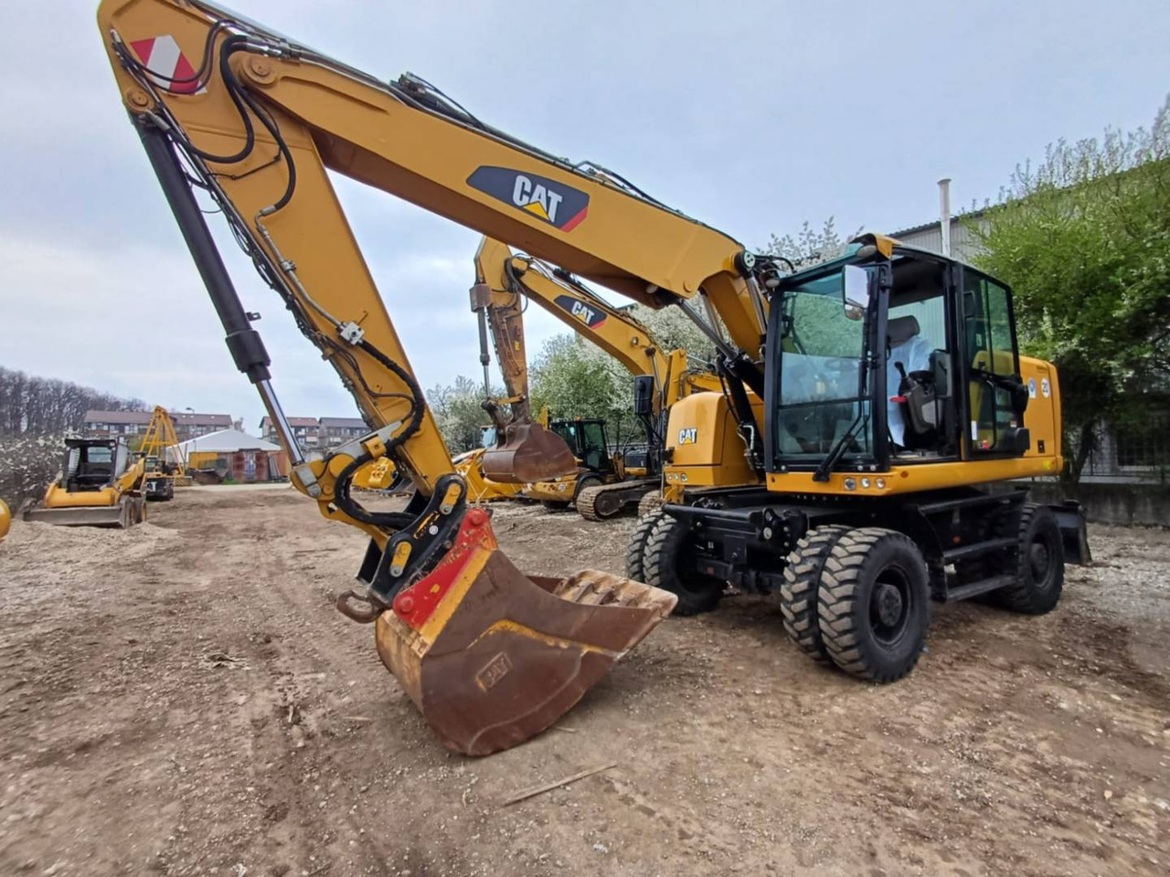 Mobilbagger CAT M318F: das Bild 1