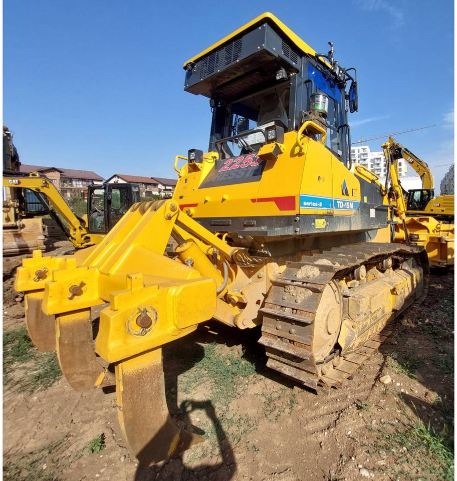 DRESSTA NORTH AMERICA TD-15M - Bulldozer: das Bild 3 DRESSTA NORTH AMERICA TD-15M - Bulldozer: das Bild 3