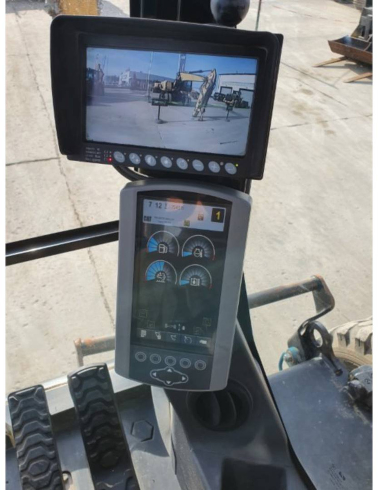 Mobilbagger CAT M318F: das Bild 7