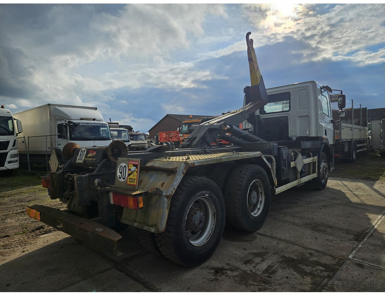 DAF CF85.460 6x4 hooklift full sping suspension Automatic gearbox 2011 - Abrollkipper: das Bild 4 DAF CF85.460 6x4 hooklift full sping suspension Automatic gearbox 2011 - Abrollkipper: das Bild 4
