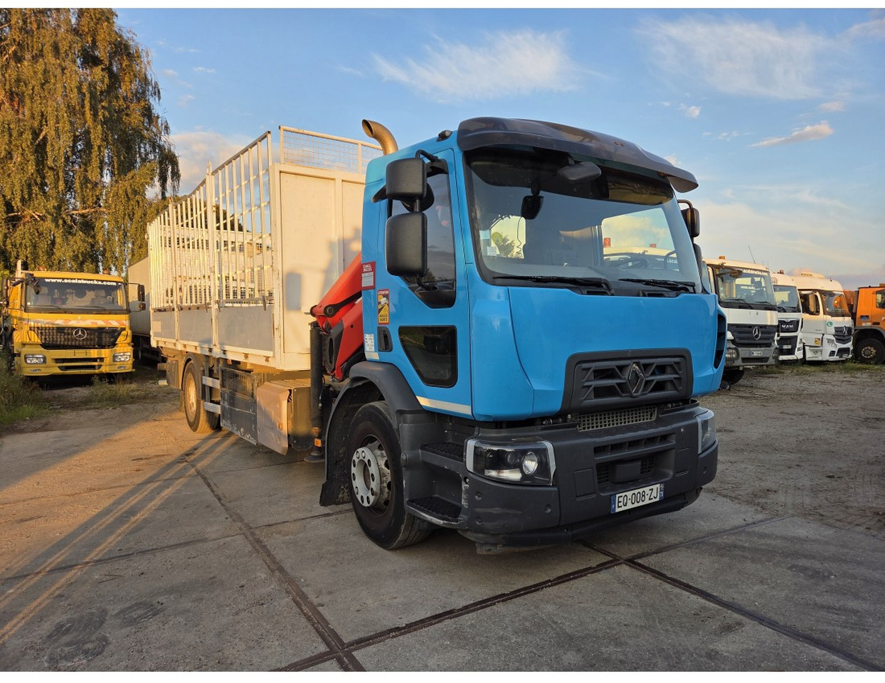 Renault C 280 4X2 Palfinger PK12002 EH Kran Crane Remote Control Automat flatbed truck - Pritsche LKW, Autokran: das Bild 5 Renault C 280 4X2 Palfinger PK12002 EH Kran Crane Remote Control Automat flatbed truck - Pritsche LKW, Autokran: das Bild 5