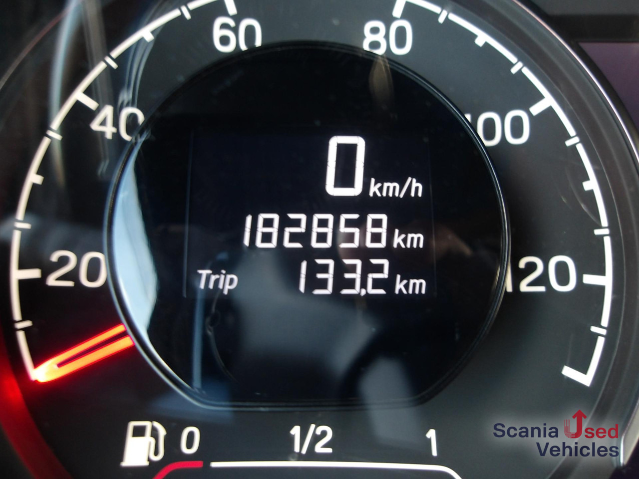 SCANIA R 460 EB - MEGA - HIGHLINE - 2x TANKs - ACC - Sattelzugmaschine: das Bild 5 SCANIA R 460 EB - MEGA - HIGHLINE - 2x TANKs - ACC - Sattelzugmaschine: das Bild 5