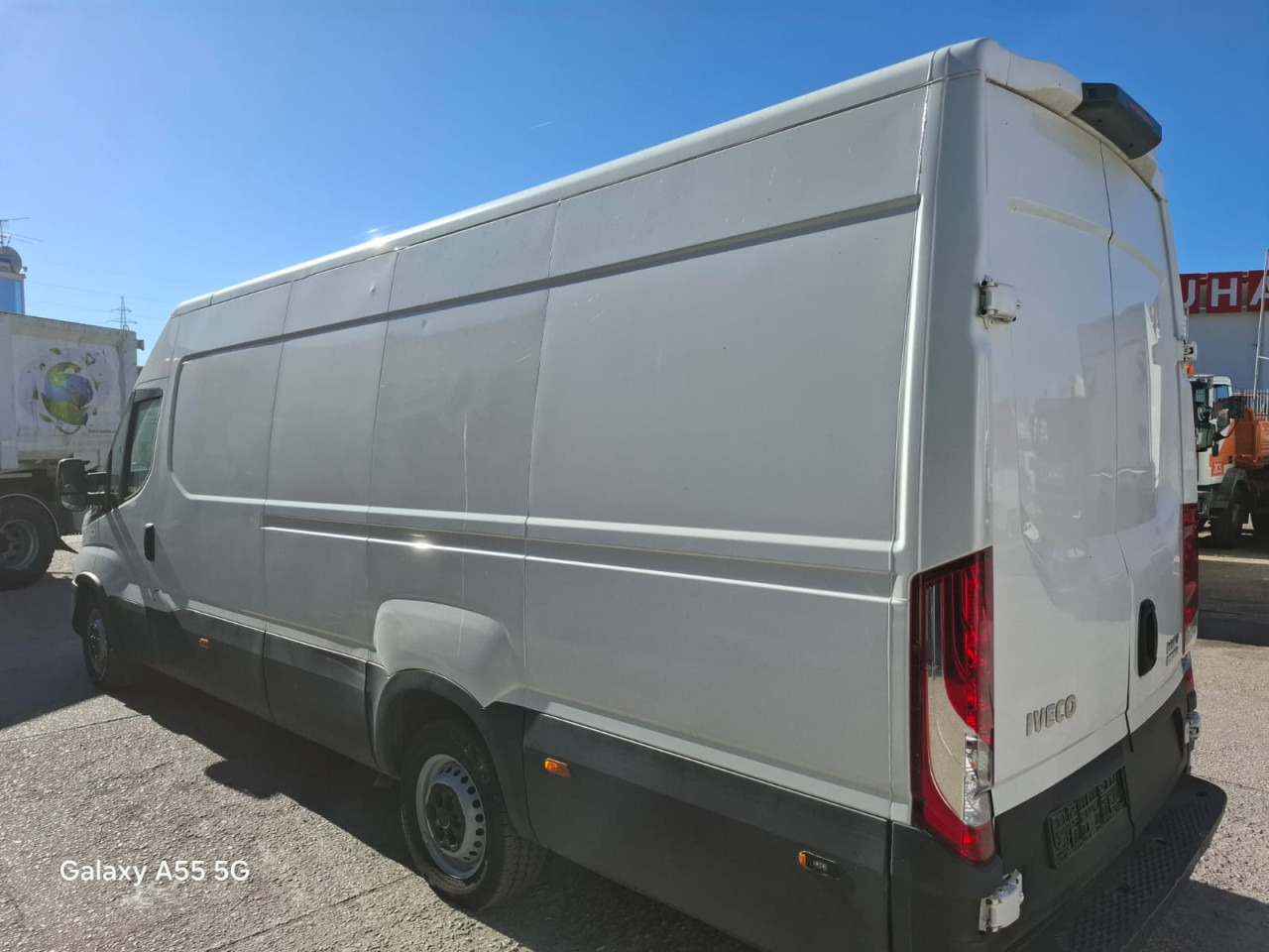 IVECO Daily 35S16V - Personentransporter: das Bild 3 IVECO Daily 35S16V - Personentransporter: das Bild 3