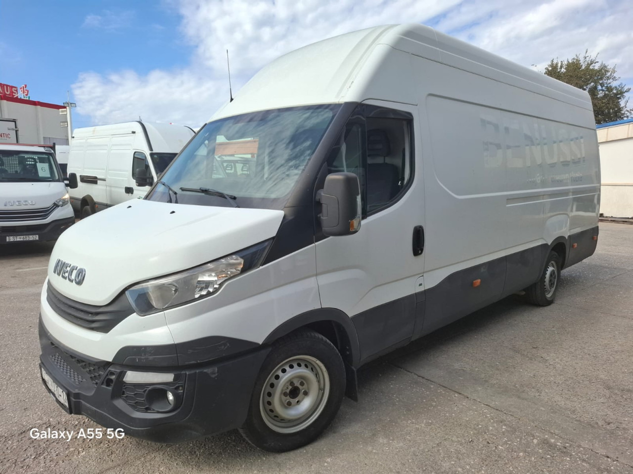 IVECO Daily 35S16V - Personentransporter: das Bild 1 IVECO Daily 35S16V - Personentransporter: das Bild 1