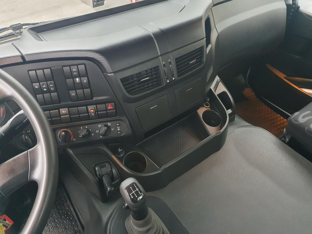 IVECO Stralis AD260S46Y/P - Koffer LKW: das Bild 3 IVECO Stralis AD260S46Y/P - Koffer LKW: das Bild 3