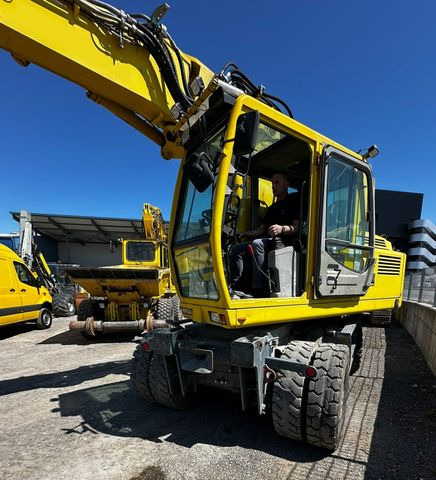 Liebherr A900C ZW Litronic PFS 2, Rail+Road, Gleisbagger - Mobilbagger: das Bild 4 Liebherr A900C ZW Litronic PFS 2, Rail+Road, Gleisbagger - Mobilbagger: das Bild 4