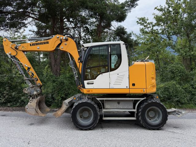Liebherr A910 Compact Litronic,4 Schaufeln,Schnellwechsle - Mobilbagger: das Bild 1 Liebherr A910 Compact Litronic,4 Schaufeln,Schnellwechsle - Mobilbagger: das Bild 1