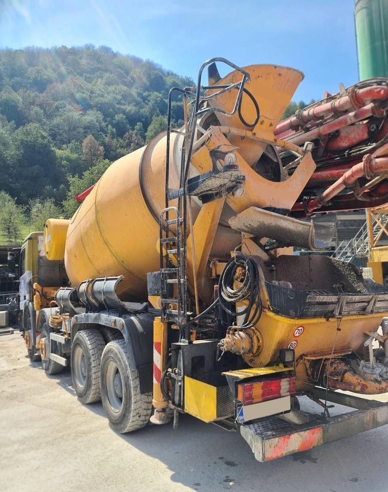 Mercedes-Benz Actros 4141B 8x4, MP2, CIFA 28m Magnum - Betonpumpe: das Bild 3 Mercedes-Benz Actros 4141B 8x4, MP2, CIFA 28m Magnum - Betonpumpe: das Bild 3