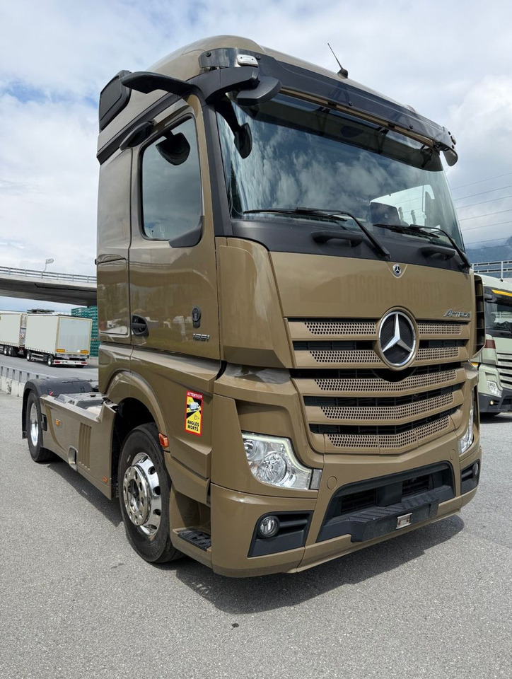 Mercedes-Benz Actros 1851 4x2, MP5, E6, Retarder, Kompressor - Sattelzugmaschine: das Bild 2 Mercedes-Benz Actros 1851 4x2, MP5, E6, Retarder, Kompressor - Sattelzugmaschine: das Bild 2