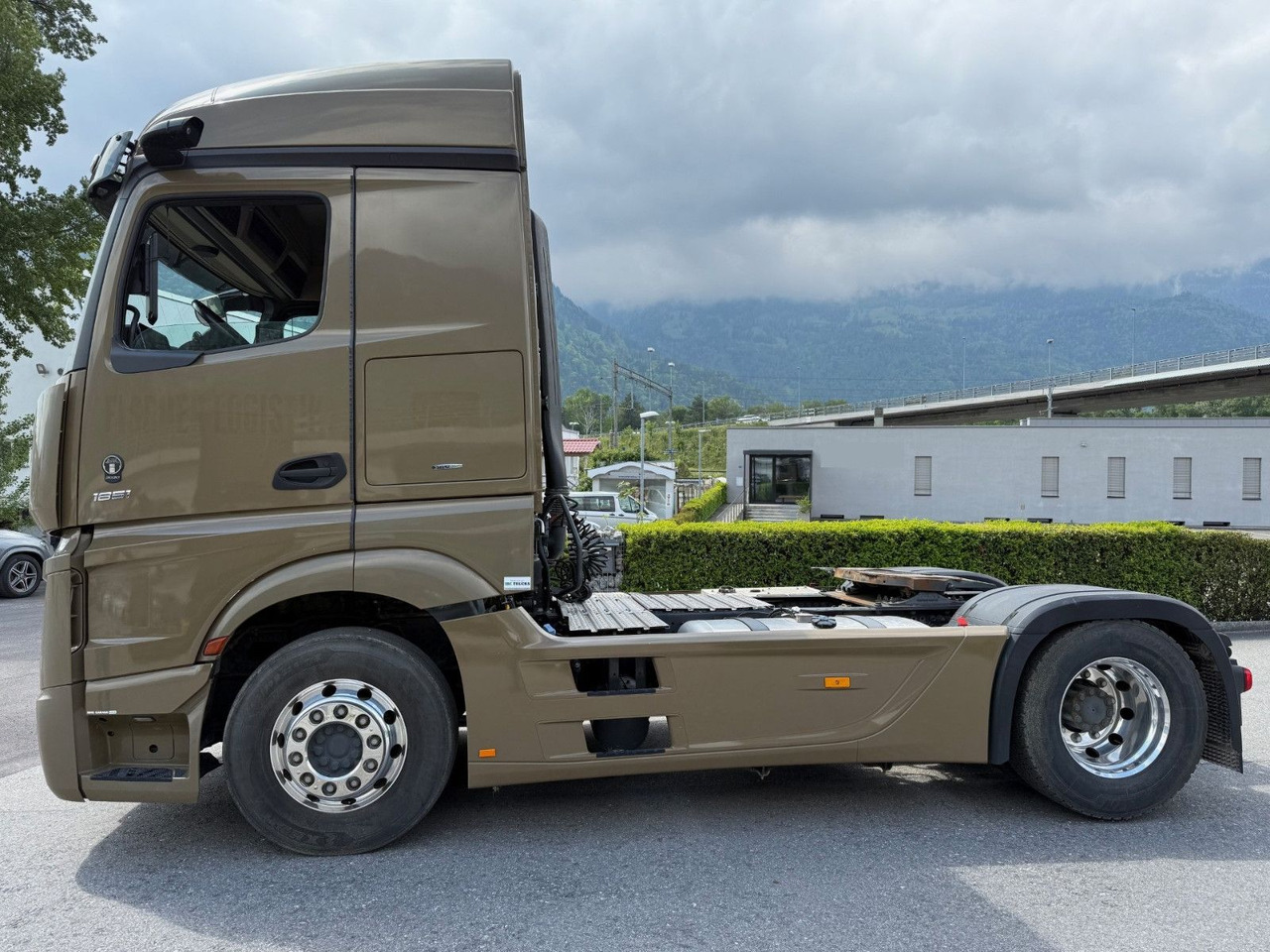 Mercedes-Benz Actros 1851 4x2, MP5, E6, Retarder, Kompressor - Sattelzugmaschine: das Bild 3 Mercedes-Benz Actros 1851 4x2, MP5, E6, Retarder, Kompressor - Sattelzugmaschine: das Bild 3