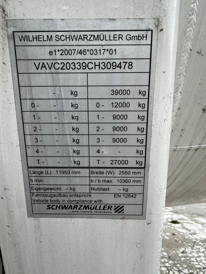 Schwarzmüller 5 Kammern, ADR, Treibstoff Fuel - Tankauflieger: das Bild 5 Schwarzmüller 5 Kammern, ADR, Treibstoff Fuel - Tankauflieger: das Bild 5