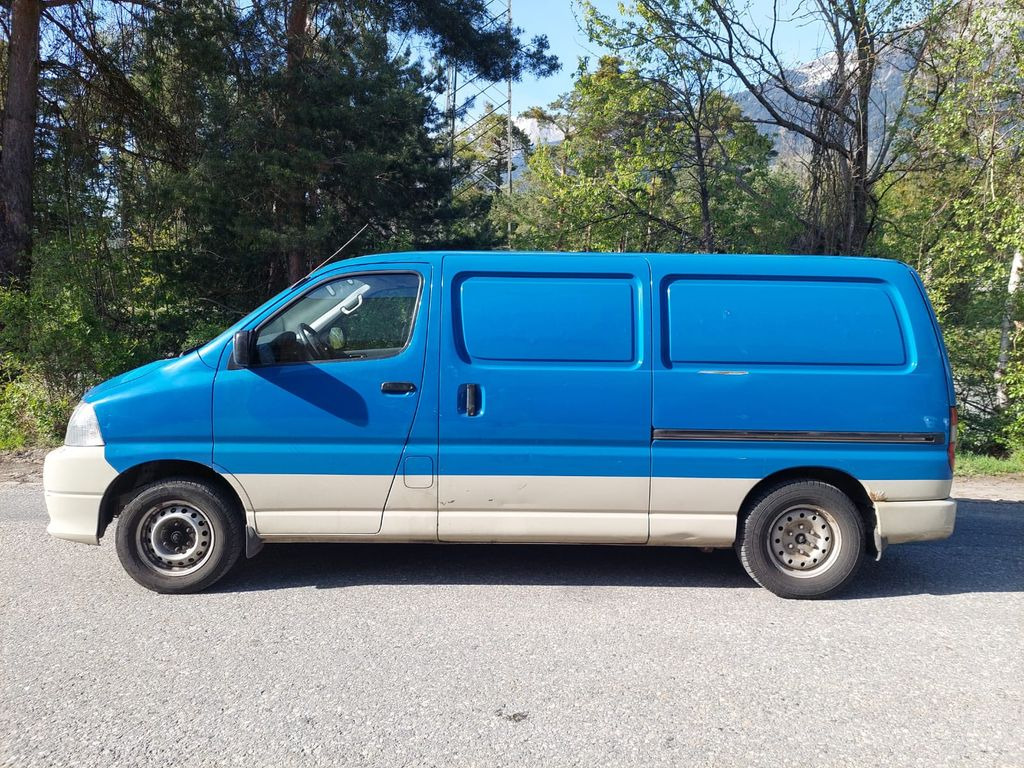 Toyota Hiace D-4D 2.5 4x4, Hochdruck Spülwagen 250bar - Kastenwagen: das Bild 5 Toyota Hiace D-4D 2.5 4x4, Hochdruck Spülwagen 250bar - Kastenwagen: das Bild 5
