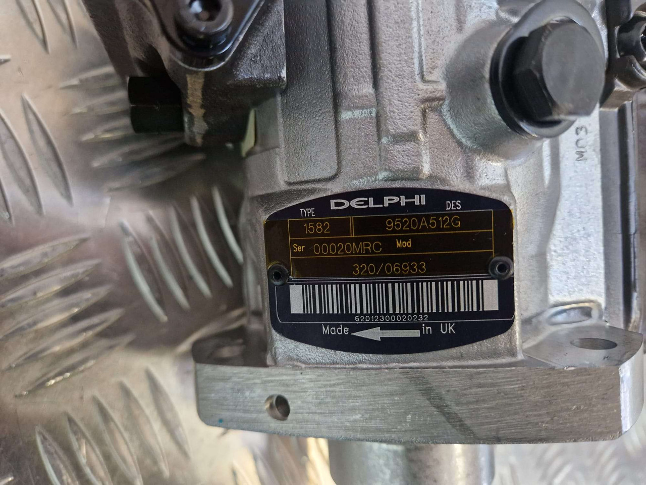 320/06933 12V injection pump 9520A512G Delphi - Motor und Teile für Baumaschine: das Bild 3 320/06933 12V injection pump 9520A512G Delphi - Motor und Teile für Baumaschine: das Bild 3