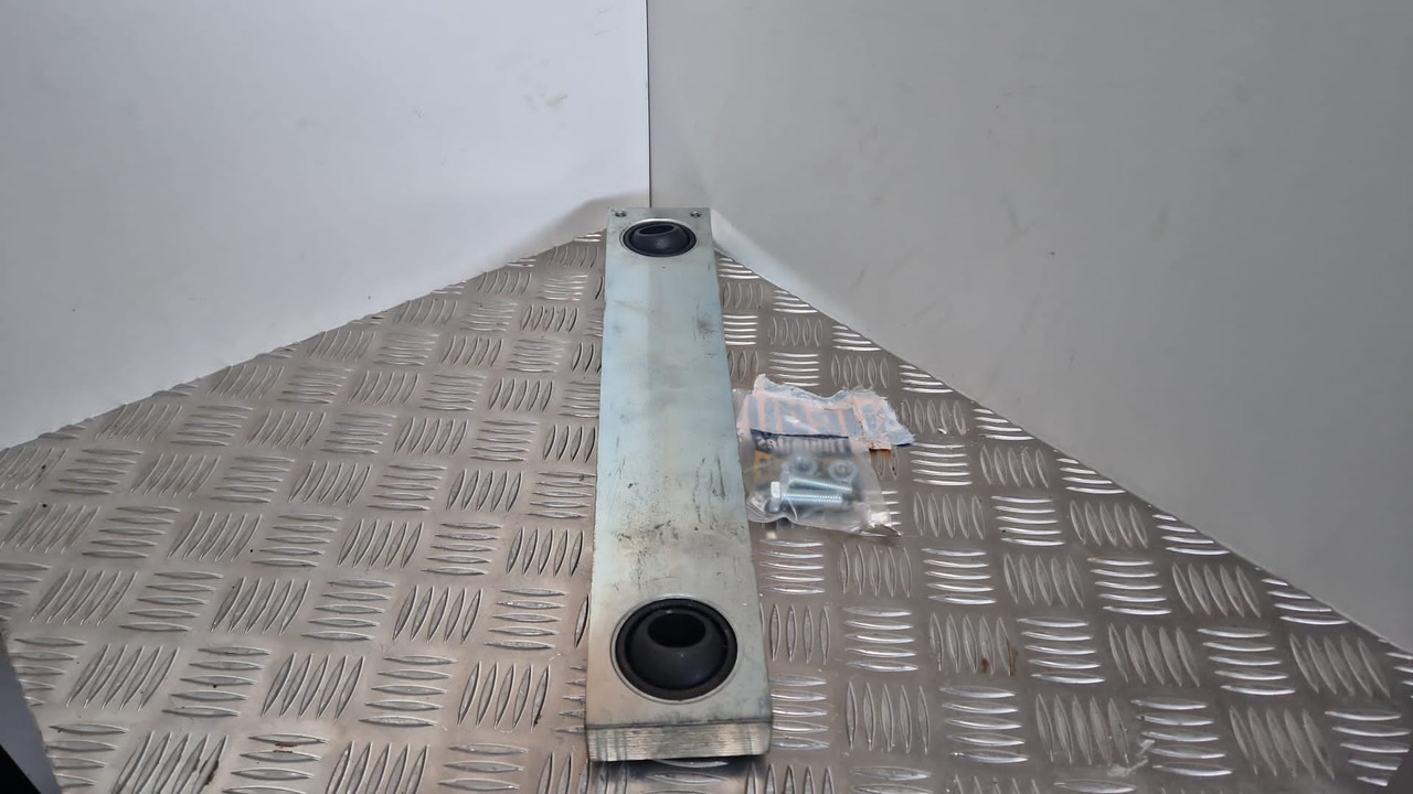 Thwaites kinglink bar T52796 - Motor und Teile für Baumaschine: das Bild 1 Thwaites kinglink bar T52796 - Motor und Teile für Baumaschine: das Bild 1