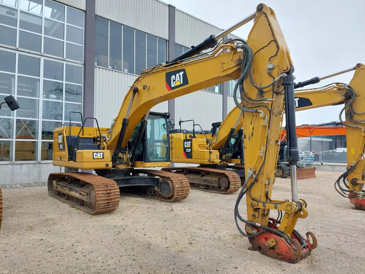 2019 Caterpillar 323 - Kettenbagger: das Bild 2 2019 Caterpillar 323 - Kettenbagger: das Bild 2