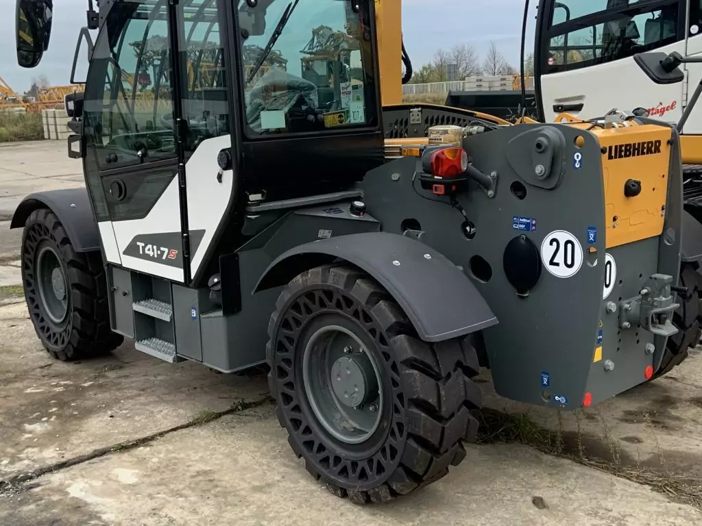 2022 Liebherr T 41-7 V - Teleskoplader: das Bild 3 2022 Liebherr T 41-7 V - Teleskoplader: das Bild 3