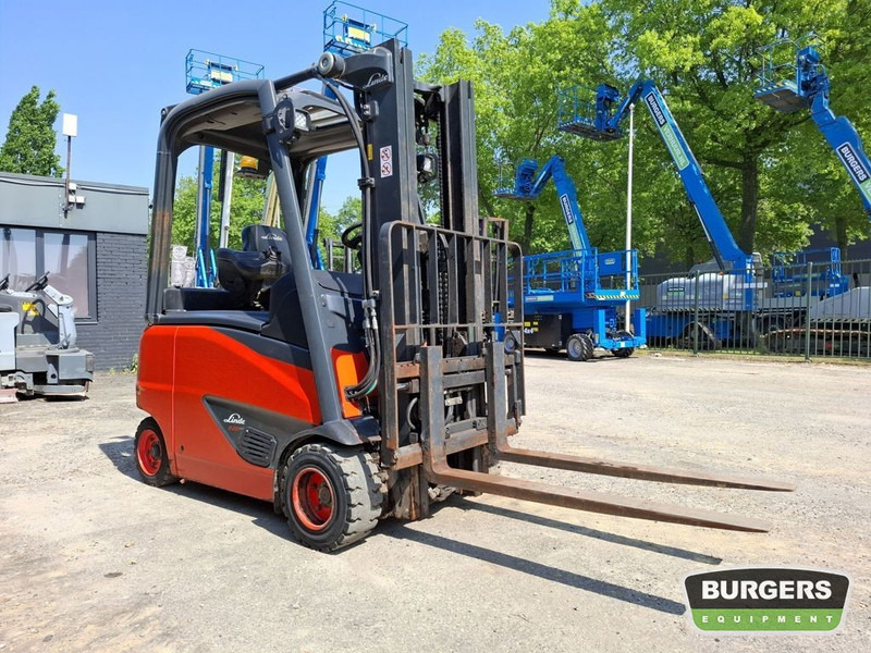 Linde E20PH - Elektrostapler: das Bild 2 Linde E20PH - Elektrostapler: das Bild 2