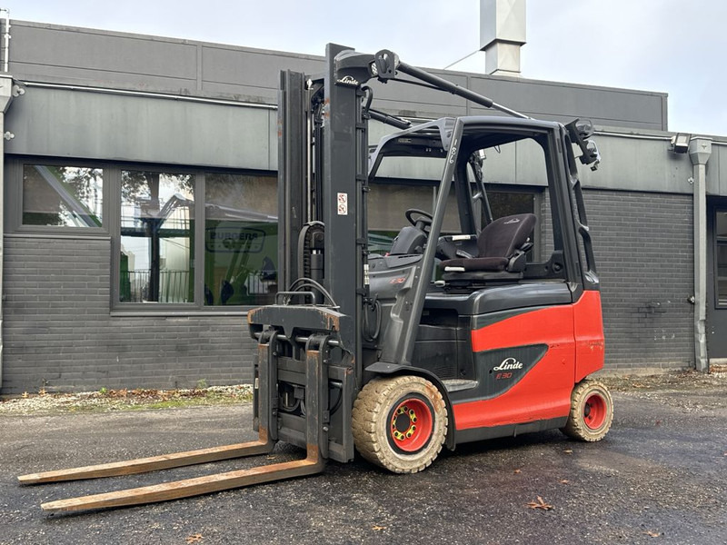 Linde E30H-01/600 - Elektrostapler: das Bild 1 Linde E30H-01/600 - Elektrostapler: das Bild 1