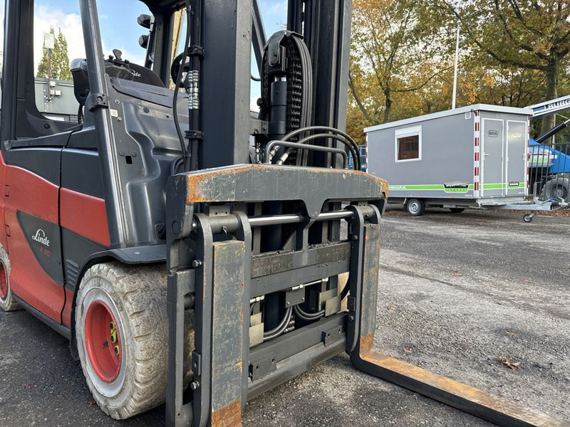 Linde E30H-01/600 - Elektrostapler: das Bild 3 Linde E30H-01/600 - Elektrostapler: das Bild 3