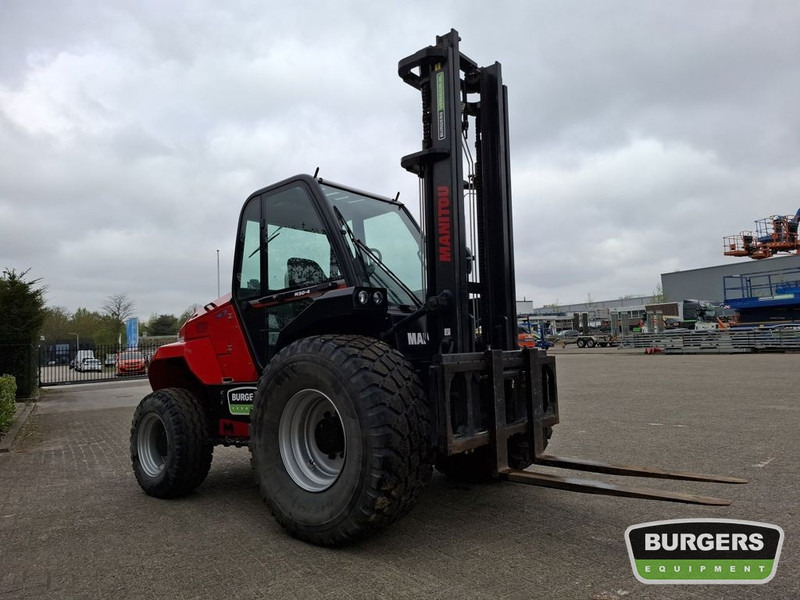 Manitou M30-4 - Geländestapler: das Bild 2 Manitou M30-4 - Geländestapler: das Bild 2