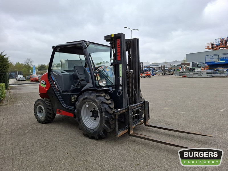 Manitou MC 25-4 D K ST5 S1 Buggy - Dieselstapler: das Bild 2 Manitou MC 25-4 D K ST5 S1 Buggy - Dieselstapler: das Bild 2