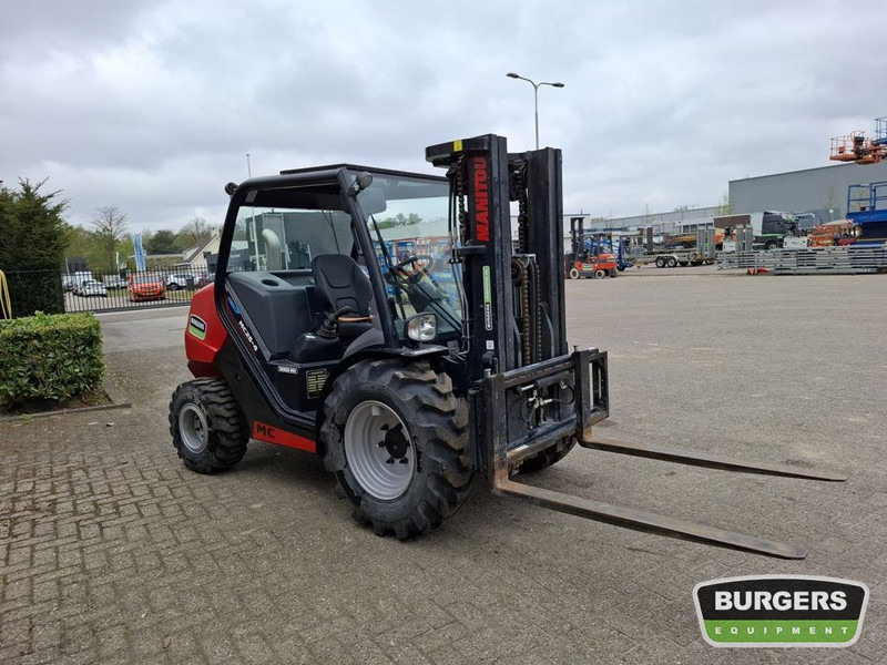 Manitou MC 25-4 D K ST5 S1 Buggy - Geländestapler: das Bild 2 Manitou MC 25-4 D K ST5 S1 Buggy - Geländestapler: das Bild 2