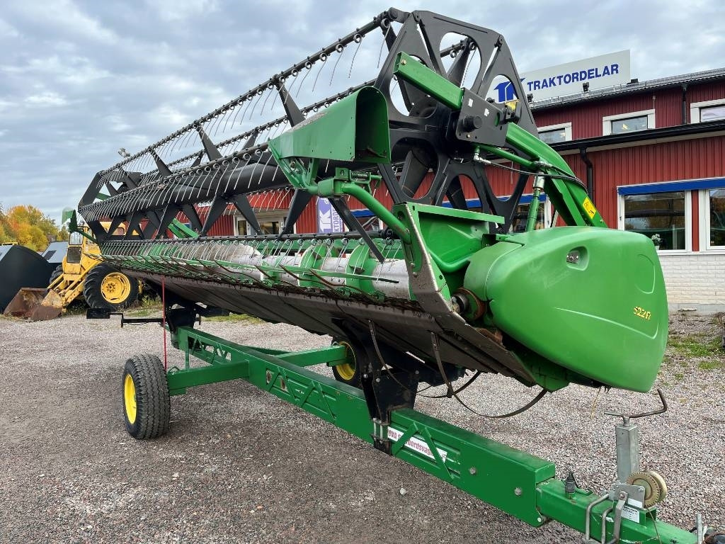 John Deere 622R Skärbord / Header 22 fot till JD T550 i - Zubehör für Erntemaschine: das Bild 2 John Deere 622R Skärbord / Header 22 fot till JD T550 i - Zubehör für Erntemaschine: das Bild 2