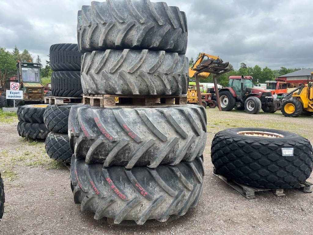 Kleber 650/65R38 540/65R28 till New Holland M160 - Reifen für Landmaschine: das Bild 1 Kleber 650/65R38 540/65R28 till New Holland M160 - Reifen für Landmaschine: das Bild 1