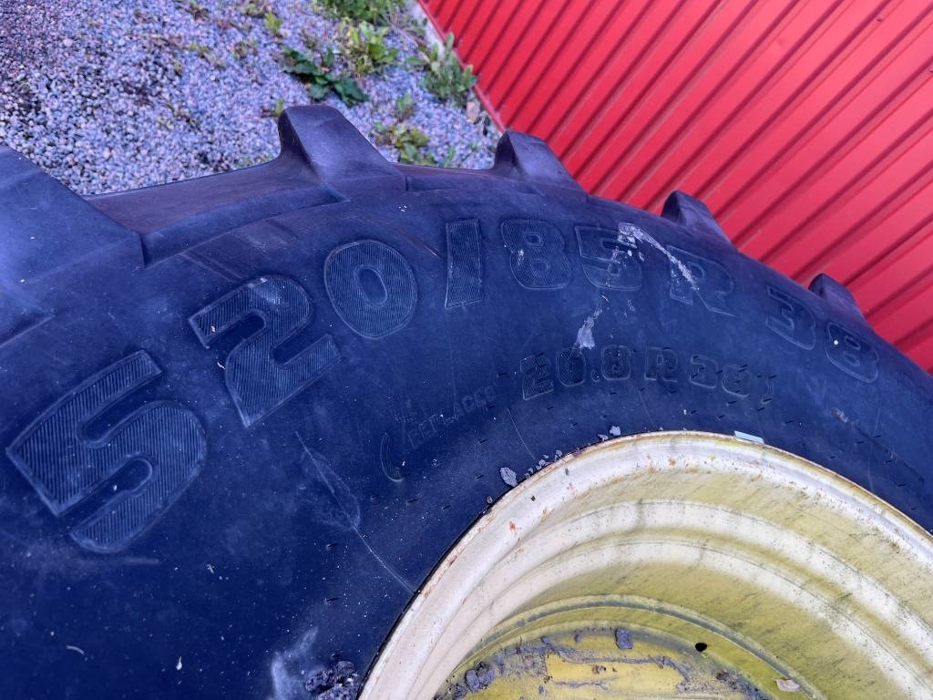 Trelleborg 520/85R38 till John Deere 7920 mfl - Reifen für Landmaschine: das Bild 3 Trelleborg 520/85R38 till John Deere 7920 mfl - Reifen für Landmaschine: das Bild 3