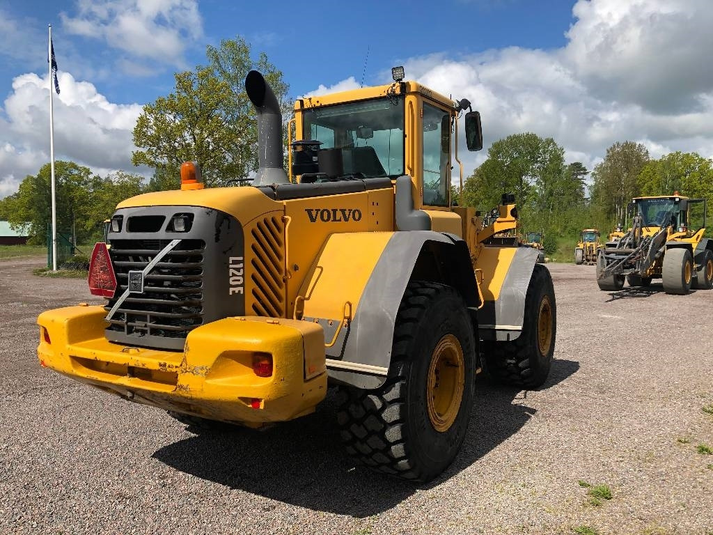 Volvo L 120 E Dismantled: only spare parts - Radlader: das Bild 2 Volvo L 120 E Dismantled: only spare parts - Radlader: das Bild 2
