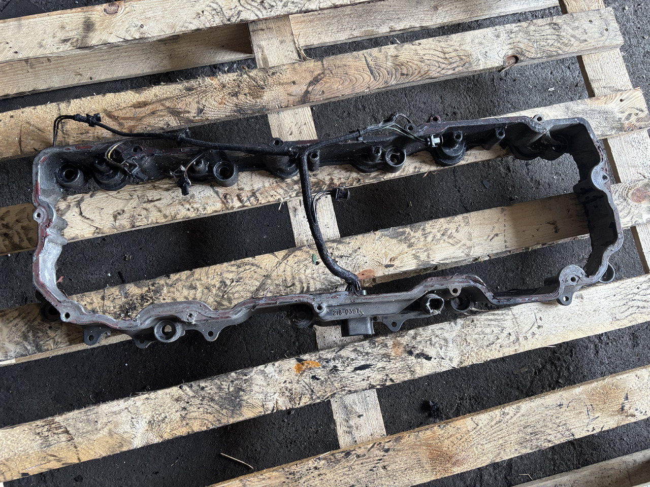 CAT Caterpillar C9 218-0397 Obudowa Pokrywa Zaworów 2180397 - Motor und Teile für Landmaschine: das Bild 1 CAT Caterpillar C9 218-0397 Obudowa Pokrywa Zaworów 2180397 - Motor und Teile für Landmaschine: das Bild 1