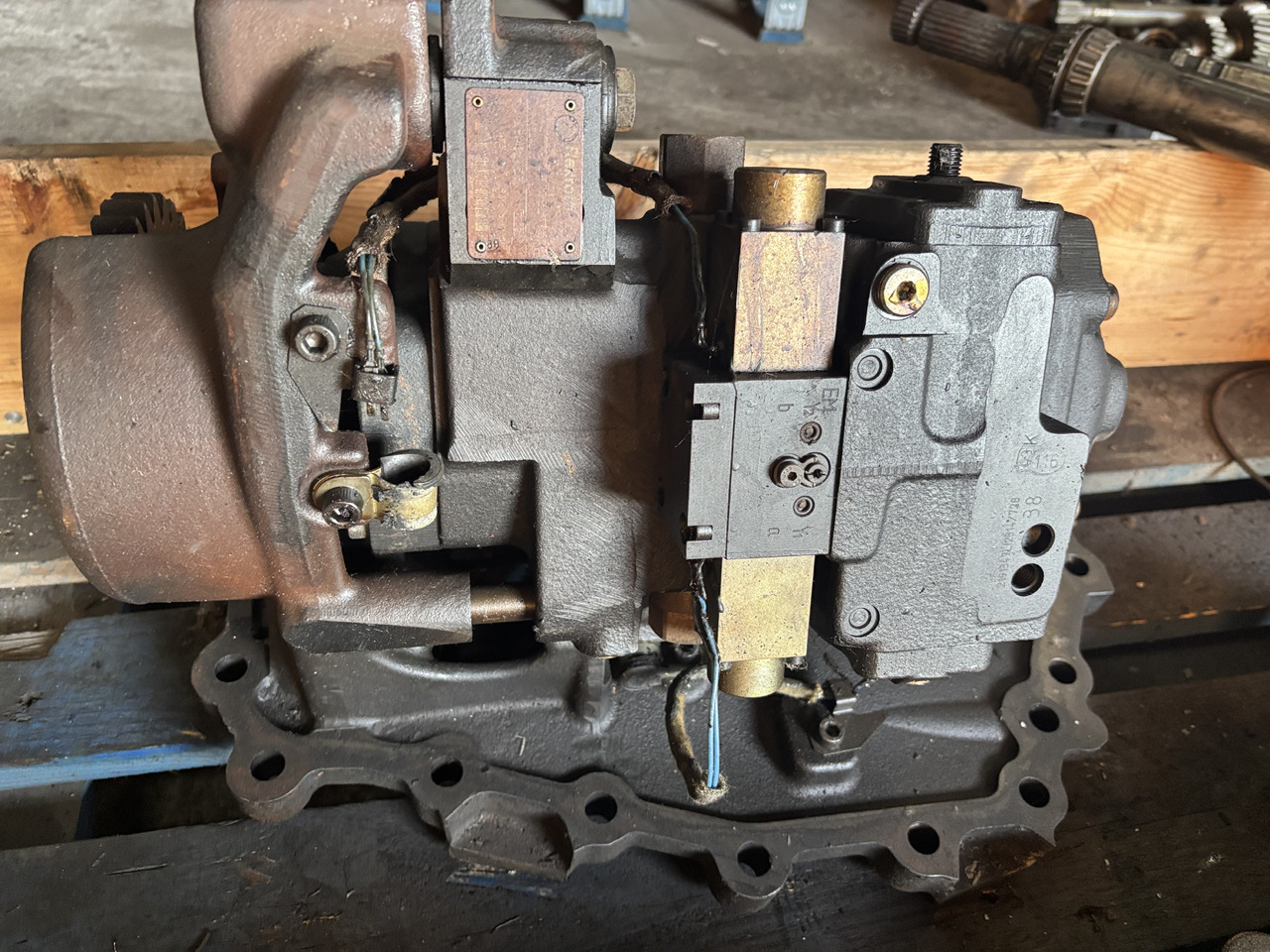 Claas AXION 830 CMATIC Pompa Jazdy Autopower REXROTH A40CTI045 10ML06Z600SAE00-S - Transmission für Landmaschine: das Bild 4 Claas AXION 830 CMATIC Pompa Jazdy Autopower REXROTH A40CTI045 10ML06Z600SAE00-S - Transmission für Landmaschine: das Bild 4