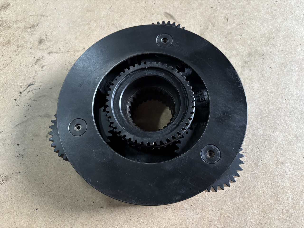 Claas AXION 830 Reduktor przekładni 60 0502 600 8 6005026008 - Differenzial Getriebe für Traktor: das Bild 3 Claas AXION 830 Reduktor przekładni 60 0502 600 8 6005026008 - Differenzial Getriebe für Traktor: das Bild 3