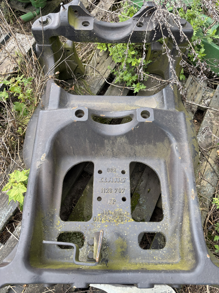Claas Arion 520-650 - kozioł podwozie support 1128797 0011287972 - Vorderachse: das Bild 1 Claas Arion 520-650 - kozioł podwozie support 1128797 0011287972 - Vorderachse: das Bild 1