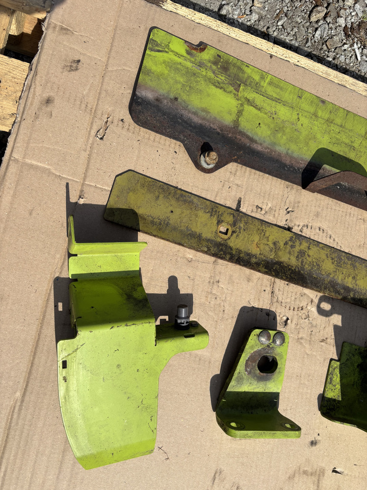 Claas Jaguar 970 - obudowy metalowe - Aeropack/ Spoiler für Mähdrescher: das Bild 1 Claas Jaguar 970 - obudowy metalowe - Aeropack/ Spoiler für Mähdrescher: das Bild 1