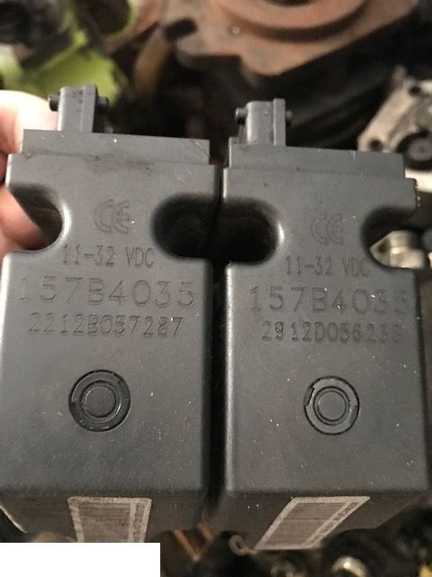 Elektrozawór PVG32 PVEH passive Sauer danfoss 157B4035 - Hydraulik ventil für Landmaschine: das Bild 1 Elektrozawór PVG32 PVEH passive Sauer danfoss 157B4035 - Hydraulik ventil für Landmaschine: das Bild 1