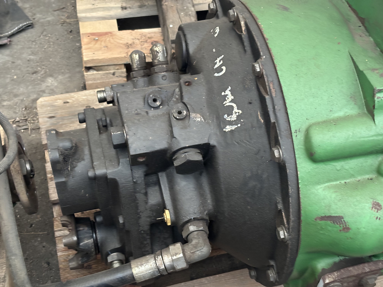 John Deere 3200, 3220, 3400 Silnik Słupek Blok Koło Zamachowe Kolektor Wał Wałek 4045HZ275 - Schwungscheibe für Landmaschine: das Bild 2 John Deere 3200, 3220, 3400 Silnik Słupek Blok Koło Zamachowe Kolektor Wał Wałek 4045HZ275 - Schwungscheibe für Landmaschine: das Bild 2