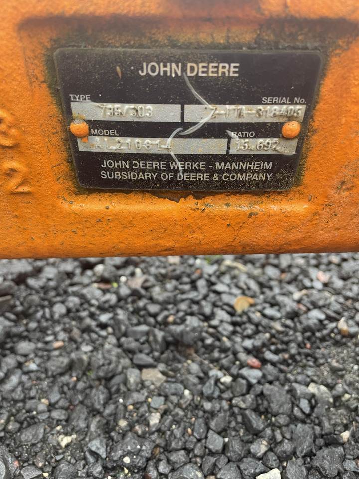 John Deere 6125R 6130R - oś przednia 735/303 AL210814 - Vorderachse: das Bild 1 John Deere 6125R 6130R - oś przednia 735/303 AL210814 - Vorderachse: das Bild 1