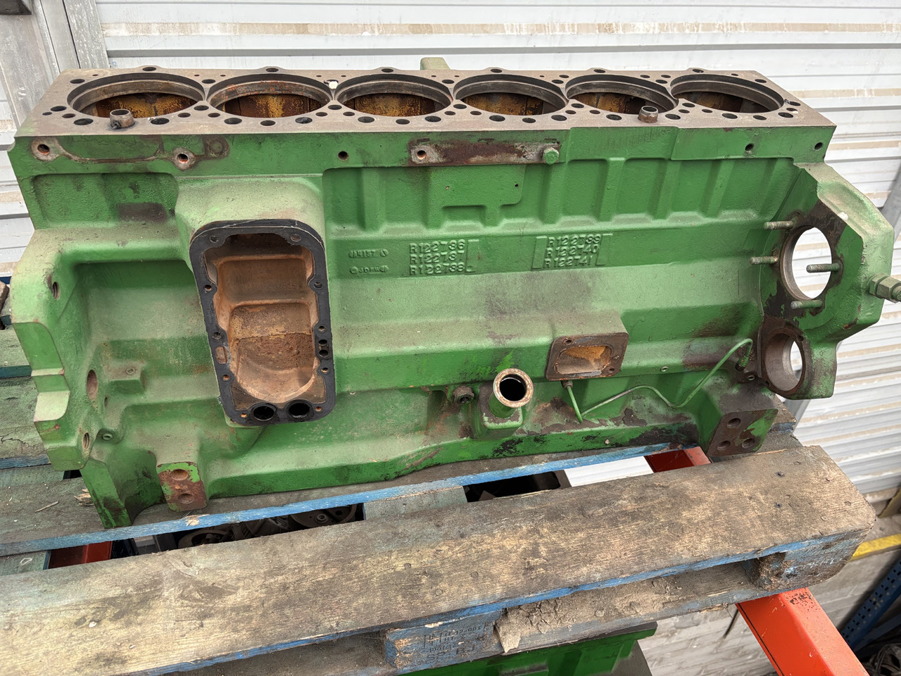John Deere 7800 Blok Silnika 6076TRW30 6076 TRW 30 R122736 R122737 R122738 - Zylinderblock für Landmaschine: das Bild 2 John Deere 7800 Blok Silnika 6076TRW30 6076 TRW 30 R122736 R122737 R122738 - Zylinderblock für Landmaschine: das Bild 2