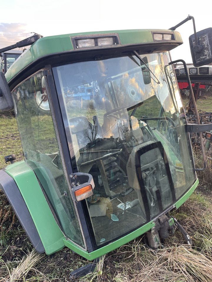 John Deere 8210 - kabina dach fotel błotniki plastiki lampy - Fahrerhaus für Landmaschine: das Bild 4 John Deere 8210 - kabina dach fotel błotniki plastiki lampy - Fahrerhaus für Landmaschine: das Bild 4