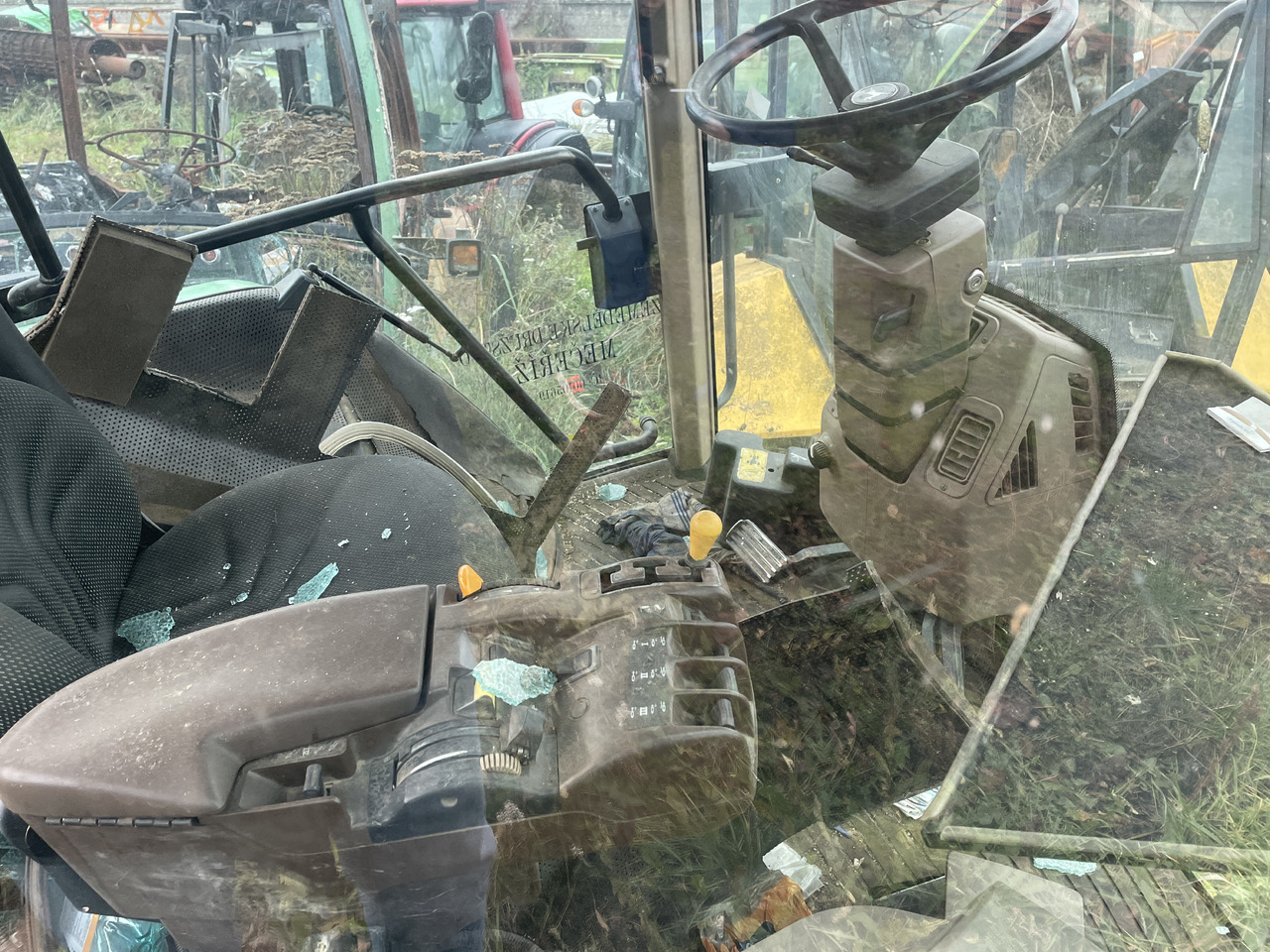 John Deere 8210 - kabina dach plastiki lusterko - Fahrerhaus für Traktor: das Bild 2 John Deere 8210 - kabina dach plastiki lusterko - Fahrerhaus für Traktor: das Bild 2